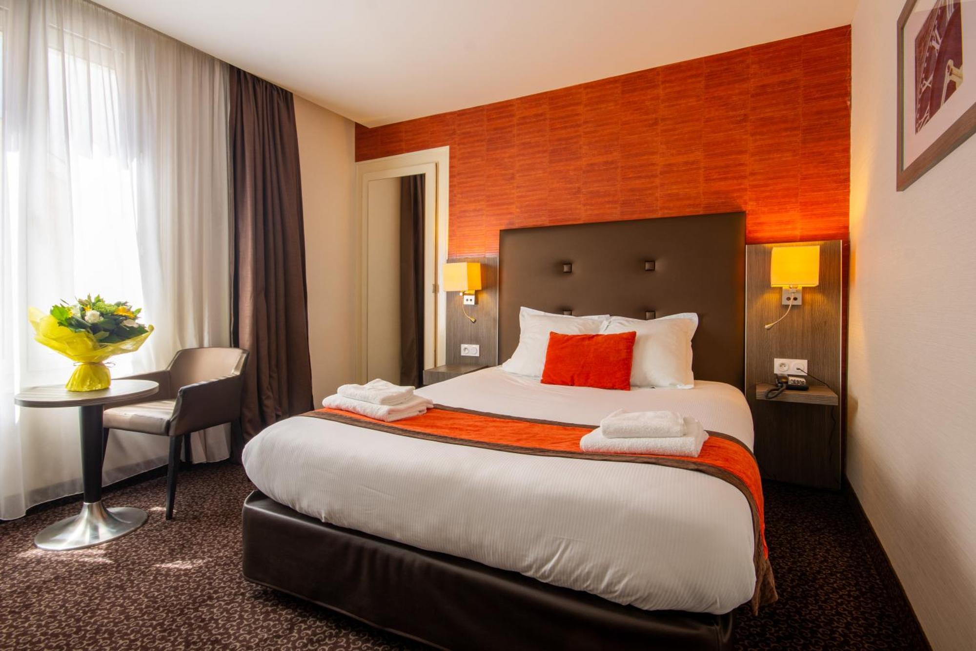 Hotel De La Gare Troyes Centre Dış mekan fotoğraf